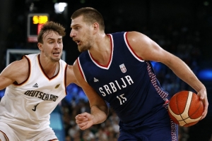 為何歐洲青訓(xùn)水平高？楊毅：他們不過早劃分位置 約基奇曾打后衛(wèi)