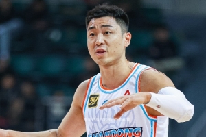 邱彪：打籃球要有信心 高詩巖從國家隊(duì)到山東都是以身作則