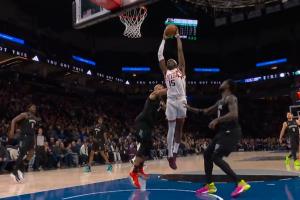 戈貝爾故意肘擊馬威腰部 被吹二級(jí)惡意犯規(guī)直接驅(qū)逐出場(chǎng)！