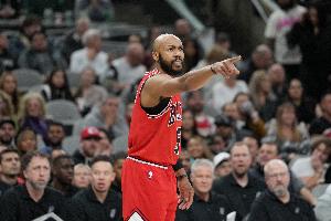 隊友情誼能否轉(zhuǎn)化為勝？公?？ㄌ兀簺]空糾結(jié)這些 做好分內(nèi)事就行