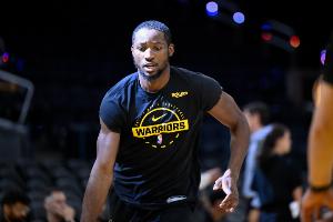 曾承諾均薪超2kw+球員選項(xiàng)！Spears：國王仍有意交易得到庫明加