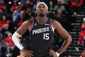 全面發(fā)揮！馬威5中4&7罰6中砍半場(chǎng)賽季新高14分 另有4板3助