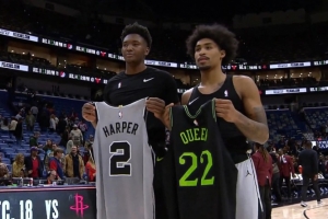 2025屆新秀翹楚！榜眼哈珀和13號秀奎因賽后交換球衣