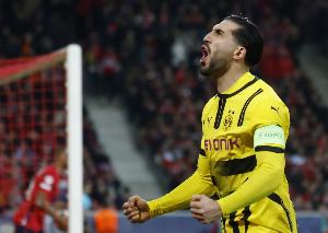 圖片報：加拉塔薩雷、費內(nèi)巴切等隊想簽埃姆雷·詹，但球員想留隊