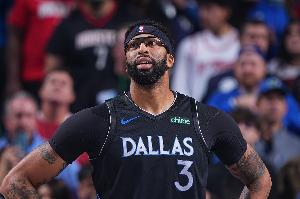 Shams：獨行俠未排除提前續(xù)約濃眉的可能性 他們希望保持靈活性