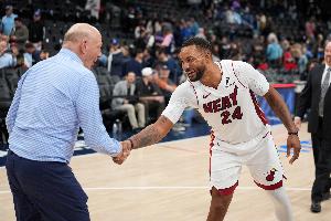 憋著一口氣！美記：與熱火交易前 快船從未向鮑威爾提供續(xù)約合同