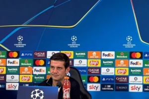 齊沃：點球？這種接觸在每個角球都會看到 恰20和阿切爾比肌肉疼