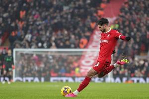 本賽季英超球員僅2人各項賽事至少5球5助攻：索博、特羅薩德