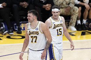 制造進攻犯規(guī)榜：里夫斯9次第一 波杰姆8次第二 東契奇6次第五