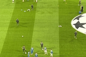 能否出場？TA：對陣曼城前，姆巴佩沒有被拍到和其他替補(bǔ)一起熱身