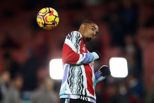 TA：盡管熱蘇斯只替補(bǔ)出場了半小時(shí)，但他的表現(xiàn)已經(jīng)足夠引人注目