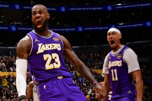 馬健：詹姆斯隔扣不如不扣 湖人策略開(kāi)局就錯(cuò) 里夫斯必須找回狀態(tài)