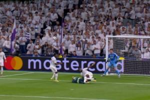 呂迪格抱摔送黃點(diǎn)套餐！哈蘭德點(diǎn)射破門，曼城連入兩球反超