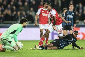 薩爾蒙是歐冠歷史上第六年輕上場(chǎng)球員，第一是15歲308天的道曼