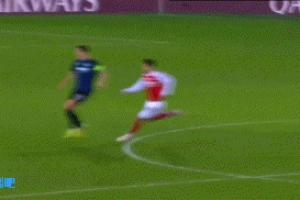 斯坦科維奇單刀低射，拉亞倒地獻(xiàn)關(guān)鍵撲救