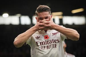 太陽(yáng)報(bào)：約克雷斯明年要回瑞典出庭當(dāng)證人，阿森納不放人