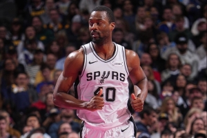 巴恩斯：雖然沒(méi)文班亞馬 但馬刺的文化就是永遠(yuǎn)有下一個(gè)人站出來(lái)