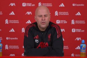 最后機會！斯洛特：今天會和薩拉赫談?wù)?，對話將決定明天的結(jié)果