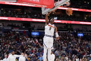 拼勁十足！沃特森10中7拿到21分 正負(fù)值+17