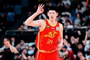 體壇周報(bào)：CBA新賽季各大獎(jiǎng)項(xiàng)花落誰(shuí)家？胡金秋或比肩巴特爾